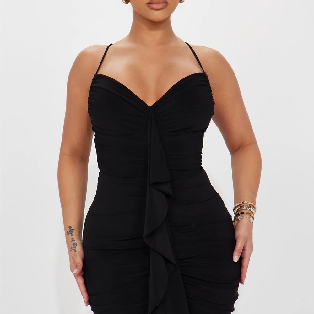 π NEW BLACK MIDI DRESS - Picture 2 of 3